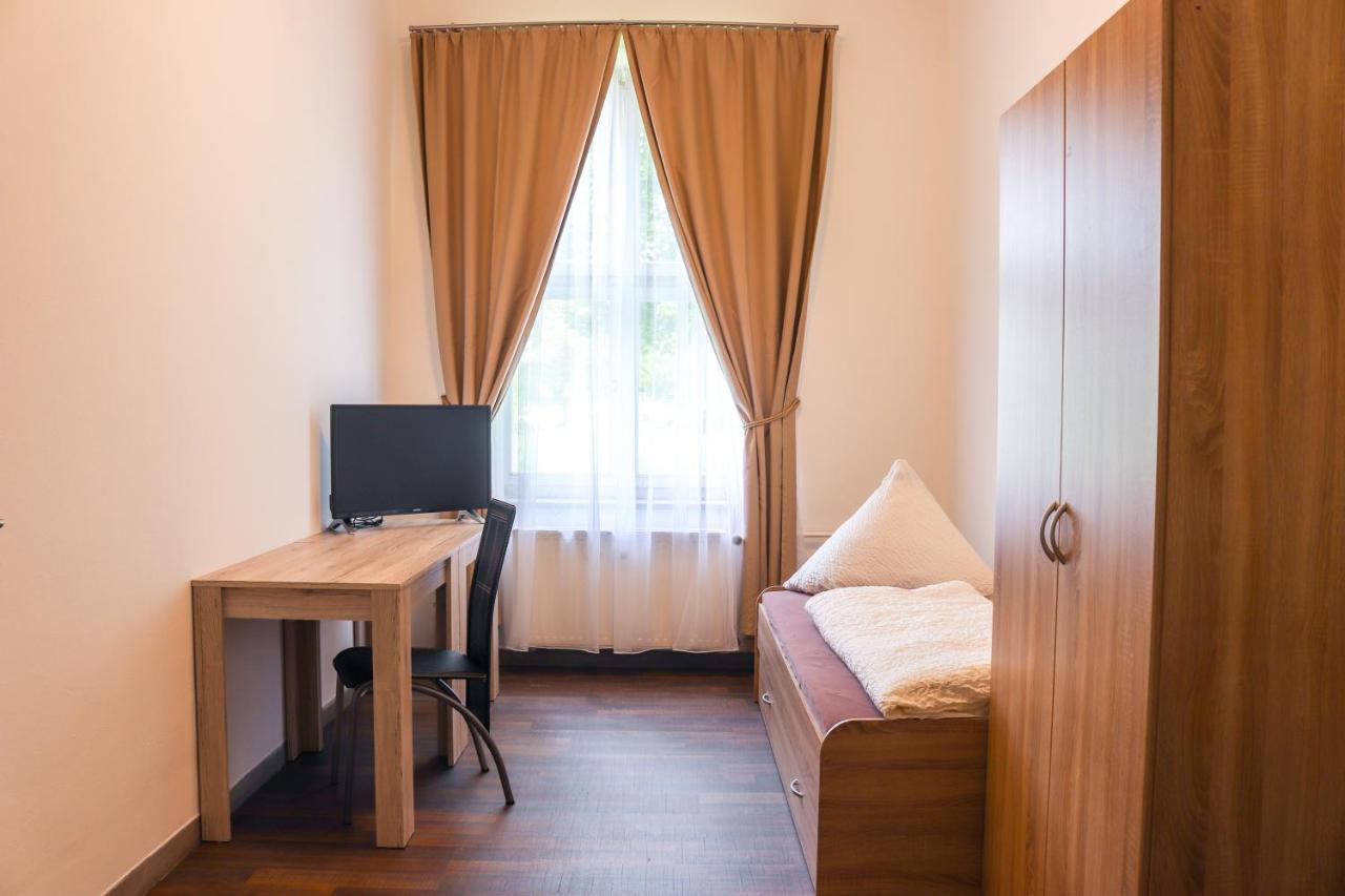 Fmm Hostel Memmingerberg Dış mekan fotoğraf